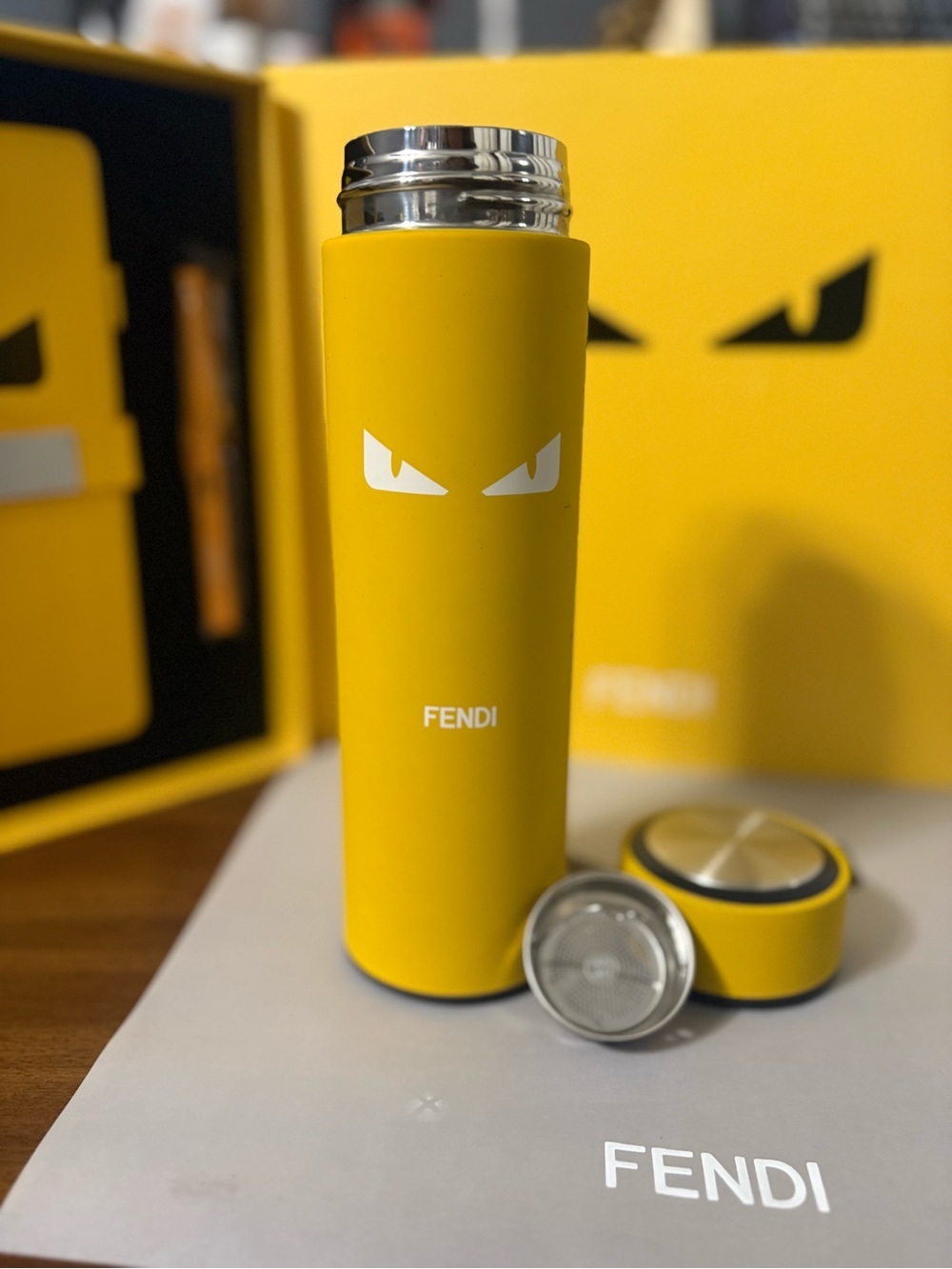 NIB Authentic Fendi Yellow Monster Eye VIP Gift Set- Notebook Tumbler Pen - Picture 5 of 7